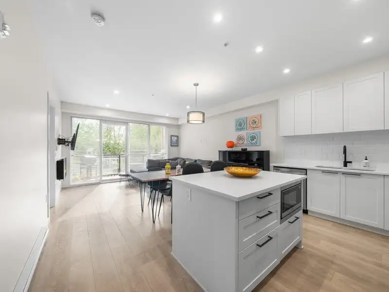 219 5415 BRYDON CRESCENT - photo 4 of 22
