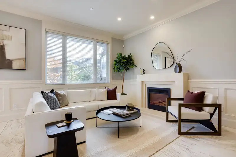 3760 W 17TH AVENUE - photo 3 of 31