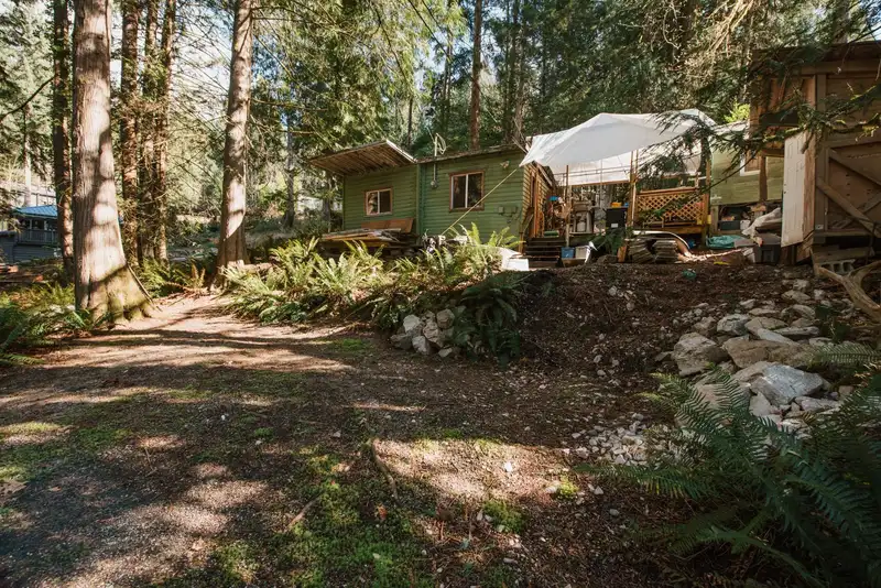 5735 NAYLOR ROAD - photo 2 of 8