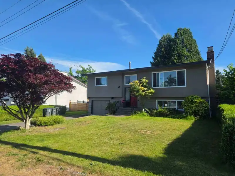 15516 17 AVENUE - photo 1 of 4