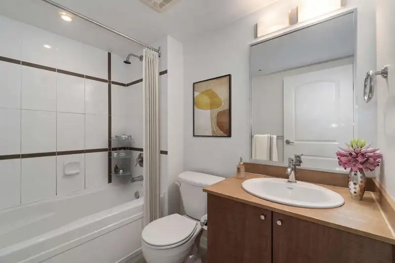 1311 610 GRANVILLE STREET - photo 4 of 23