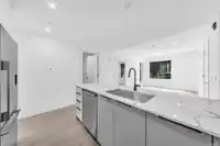 2260 E 1ST AVENUE - thumbnail 4