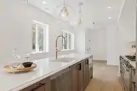 1 326 W 14TH STREET - thumbnail 2