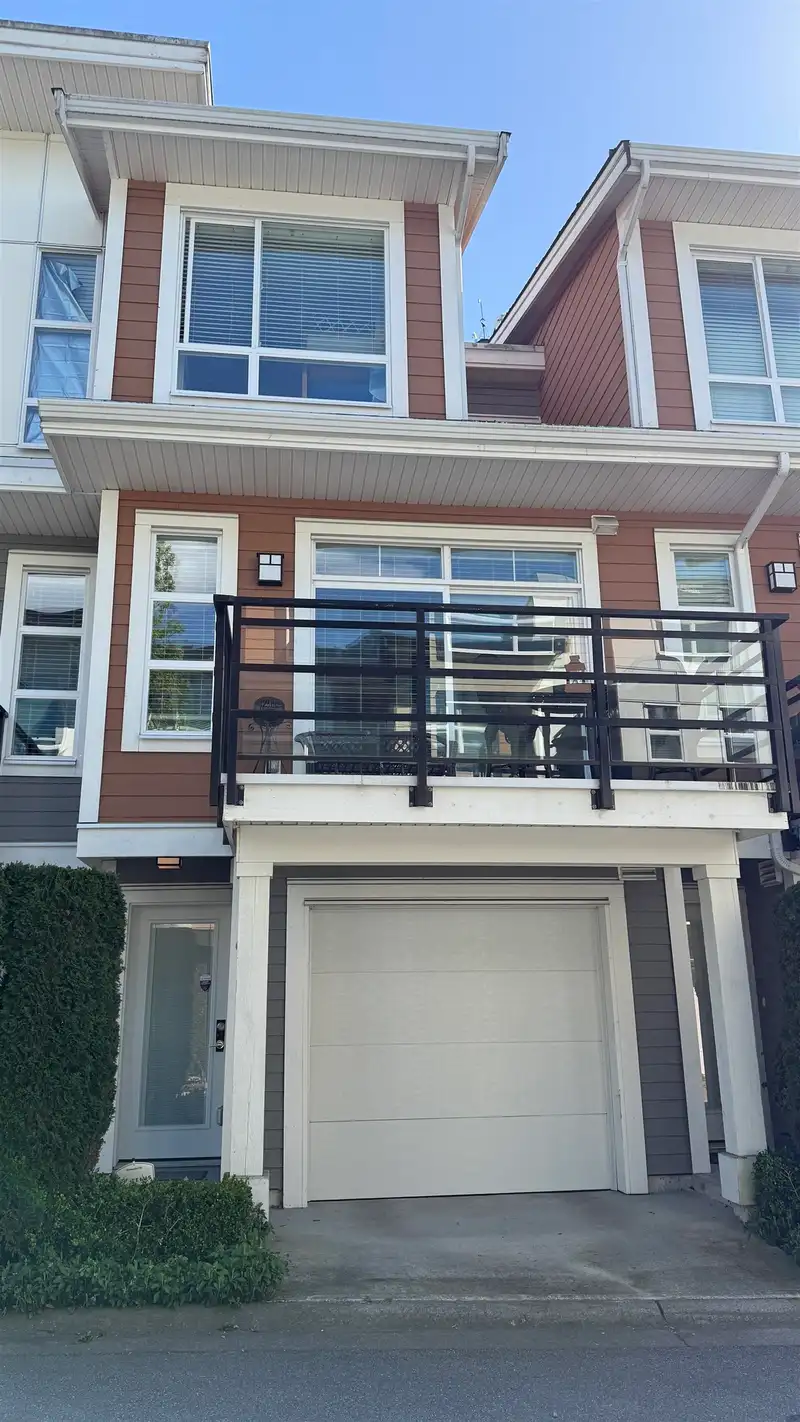 63 20857 77A AVENUE - photo 1 of 26