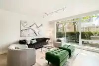 1471 HOWE STREET - thumbnail 1