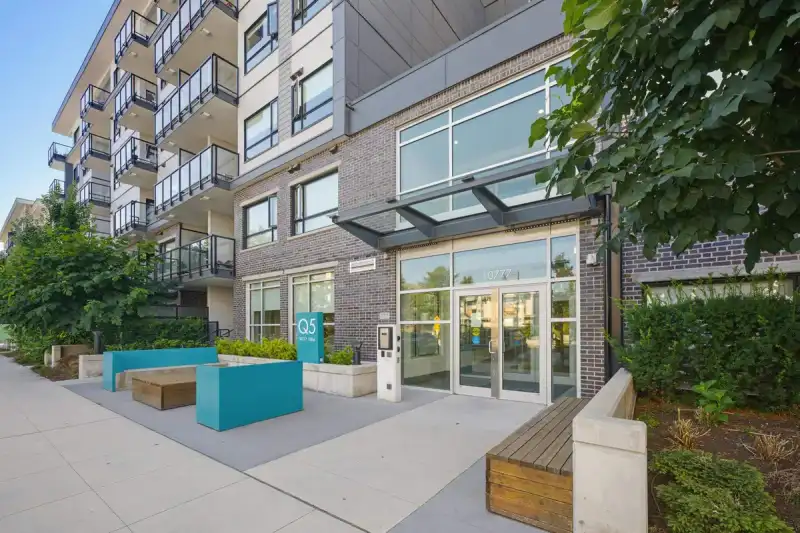 212 10777 138 STREET - photo 2 of 27