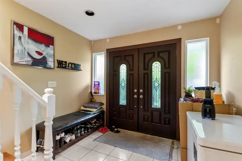 825A GREENE STREET - photo 3 of 26