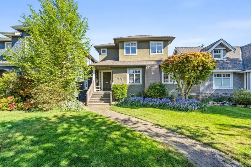 2925 W 21ST AVENUE - photo 1 of 40