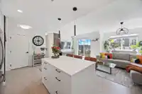 505 8327 201 STREET - thumbnail 9