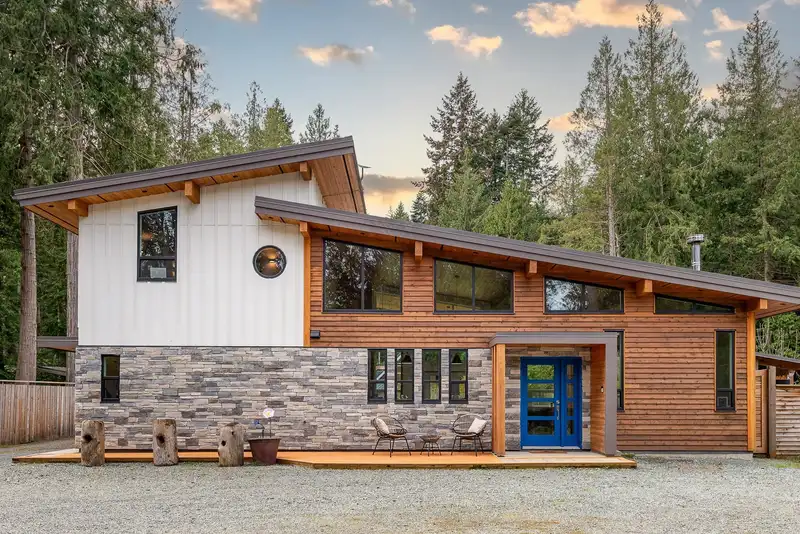528 AYA REACH ROAD - photo 1 of 40