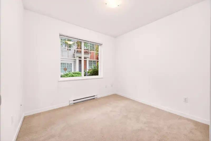 46 8767 162 STREET - photo 3 of 39