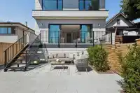 3 2124 E 8 AVENUE - thumbnail 1