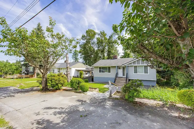 7983 SUNCREST DRIVE - photo 1 of 12