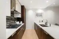 402 1355 BELLEVUE AVENUE - thumbnail 9