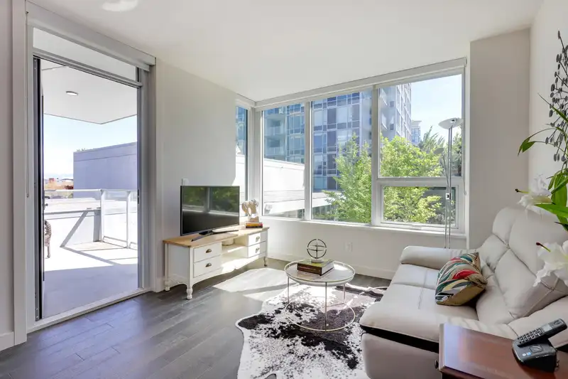 708 7468 LANSDOWNE ROAD - photo 4 of 31