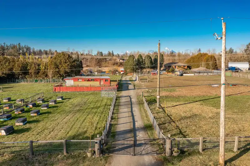 25141 19 AVENUE - photo 1 of 40