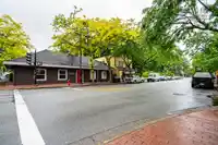 207 9124 GLOVER ROAD - thumbnail 6