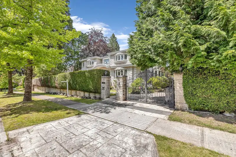 1569 W 35TH AVENUE - photo 1 of 23