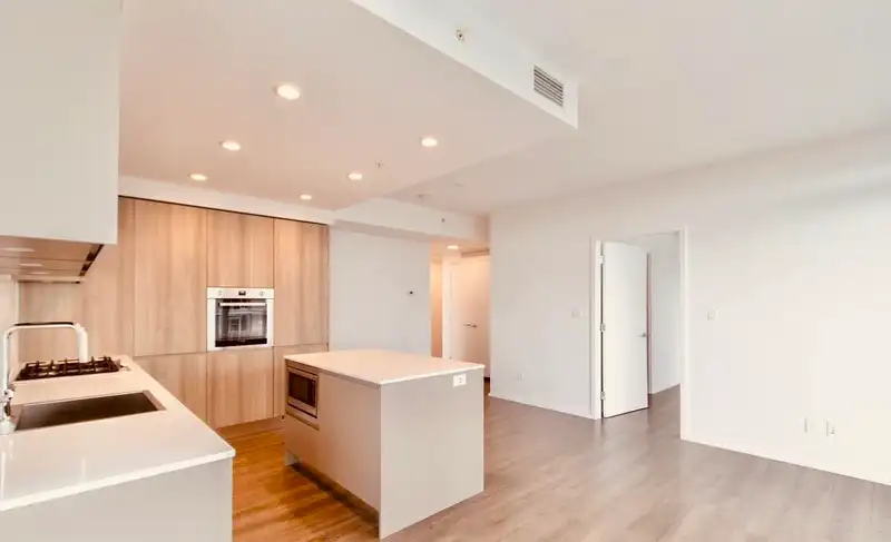 5002 3809 EVERGREEN PLACE - photo 2 of 30