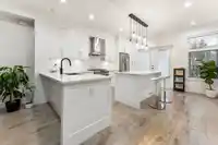 8 7167 116 STREET - thumbnail 4