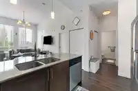 405 13468 KING GEORGE BOULEVARD - thumbnail 15