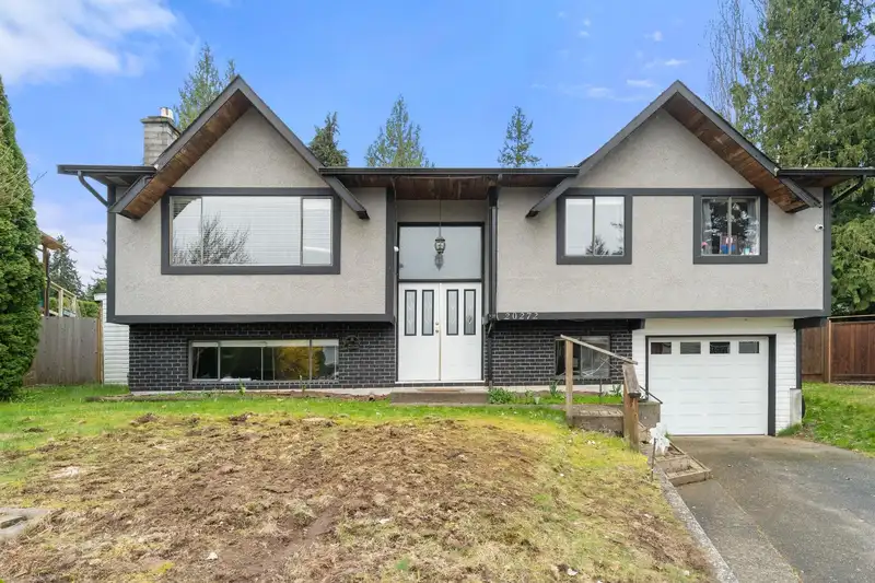 20272 46A AVENUE - photo 1 of 38