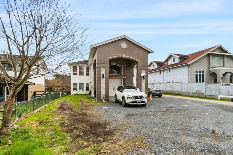 11260 WESTMINSTER HIGHWAY - photo 1 of 10