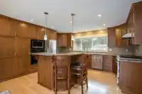 19931 38 AVENUE - thumbnail 4
