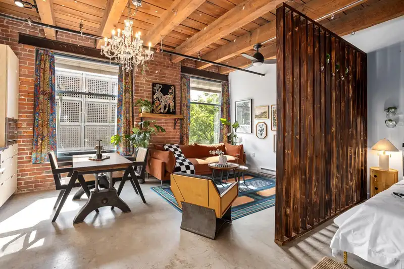 310 55 E CORDOVA STREET - photo 3 of 31