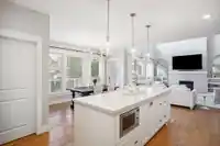 25 7891 211 STREET - thumbnail 13