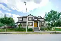 7532 144A STREET - thumbnail 1