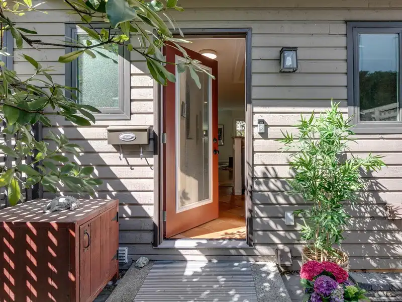 160 W 12TH STREET - photo 1 of 31