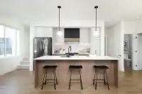 8 7574 207 STREET - thumbnail 3