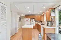 19927 37 AVENUE - thumbnail 8