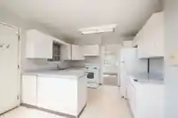 3494 LAUREL STREET - thumbnail 8