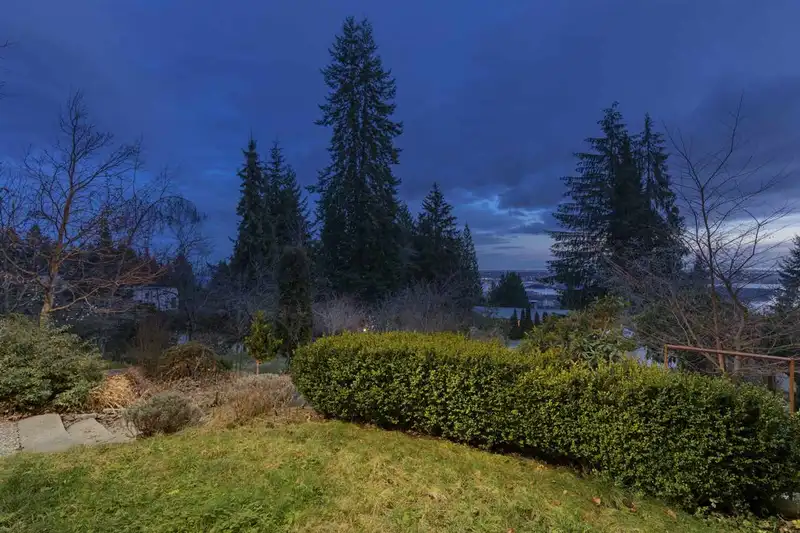 1145 MILLSTREAM ROAD - photo 2 of 36