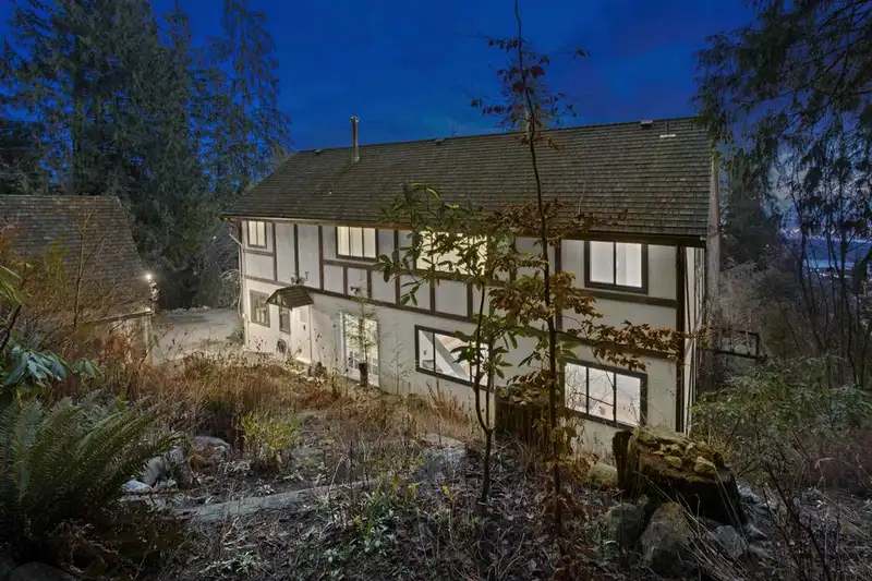 1145 MILLSTREAM ROAD - photo 4 of 36