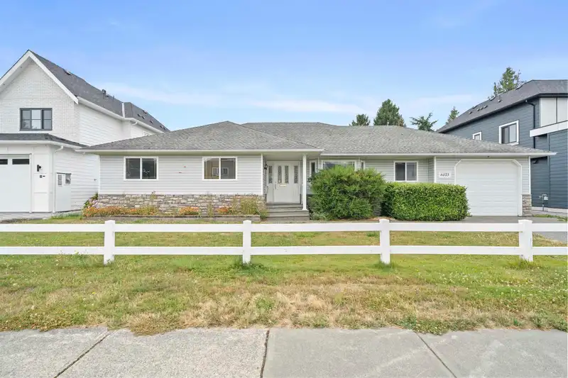 6073 44A AVENUE - photo 1 of 25