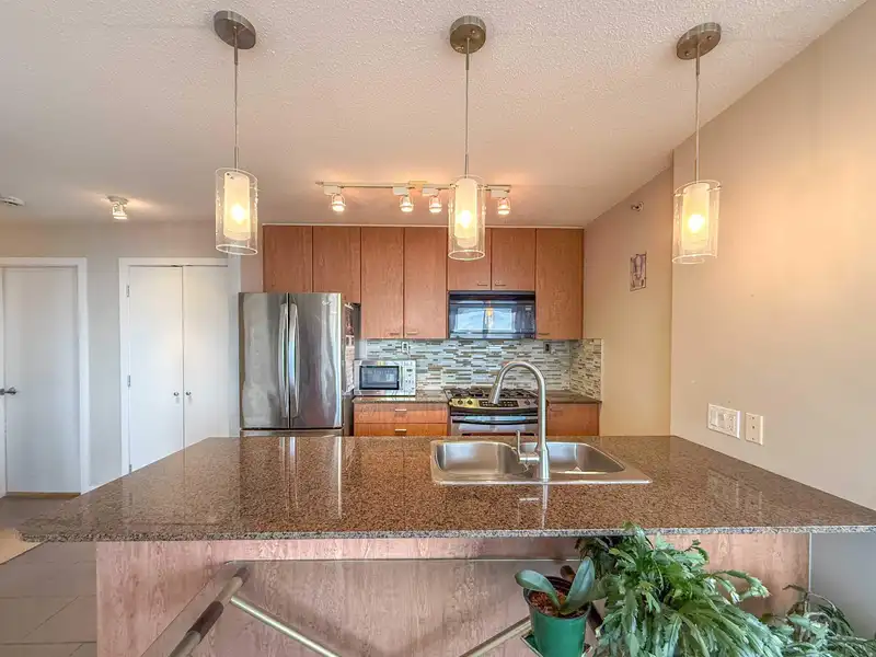 1403 7063 HALL AVENUE - photo 3 of 27