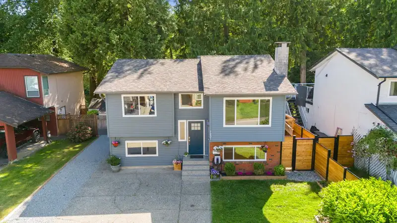 1231 RIVER DRIVE - photo 2 of 40