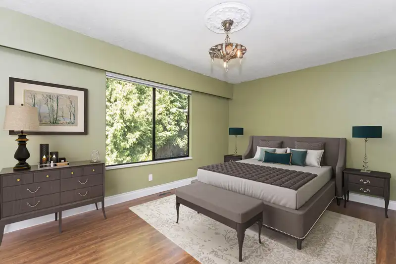 20813 47 AVENUE - photo 3 of 18