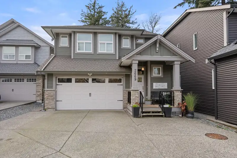 2669 275A STREET - photo 2 of 33