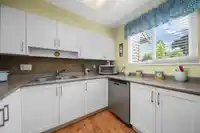 904 ROCHE POINT DRIVE - thumbnail 14