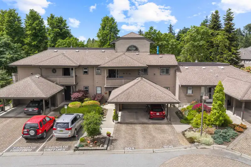 904 ROCHE POINT DRIVE - photo 3 of 28