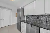 903 2280 BELLEVUE AVENUE - thumbnail 11