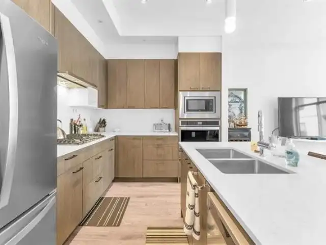 32 20849 78B AVENUE - photo 3 of 23