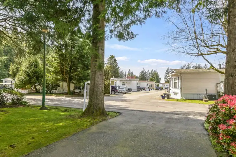 74 9080 198 STREET - photo 3 of 29