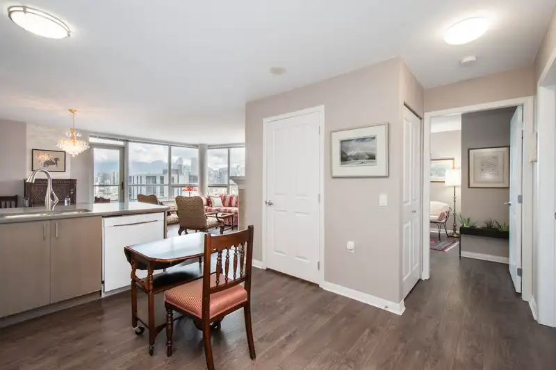 1001 1570 W 7TH AVENUE - photo 4 of 39