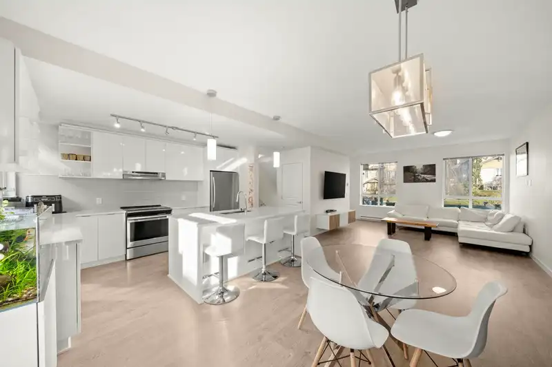 41 15151 EDMUND DRIVE - photo 1 of 37