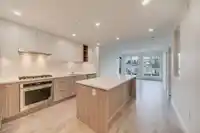 304 750 DOGWOOD STREET - thumbnail 1